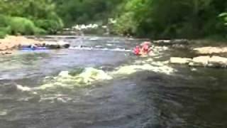 preview picture of video 'Our Customers Running Symonds Yat Rapids'
