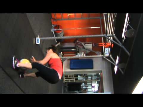 Michelle Halemai WOD 3 - Masters Femme - 8m31s