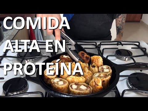 Prepara esta Comida Alta en Proteína, Pollo Relleno de Queso y Tocino con Salsa de Espinaca #fitness