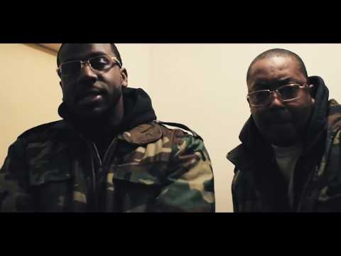 Knukklez ft  Giovanni Snow -   "MONEY IN THE BAG" Starring Queenz Flip  (Official Music Video