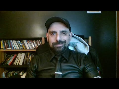 Live chat in leather gear