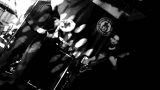 Therapy! Hellbelly live (part) - a tribute to Therapy?