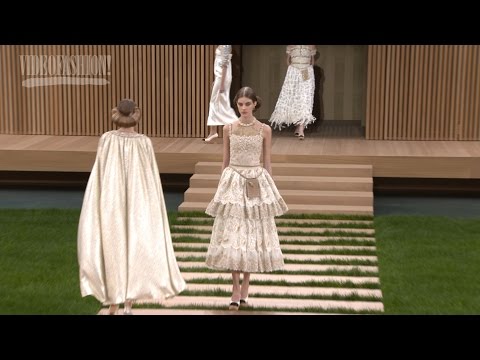 Chanel - Spring/Summer 2016 - Paris Haute Couture - Videofashion Collections