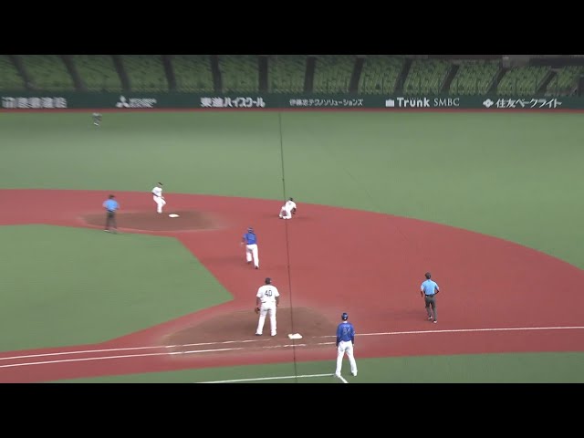 【ファーム】二遊間は抜かせない!! ライオンズ・平沼翔太・金子功児 息の合ったプレーで併殺を完成させる!! 2025年7月29日 埼玉西武ライオンズ 対 横浜DeNAベイスターズ