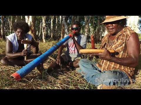 Munjuj (Green Plum) - Nunggarrgalu songs