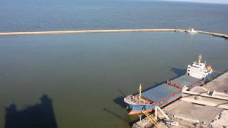 preview picture of video 'с элеватора на порты ейска Port Yeysk.mpg'