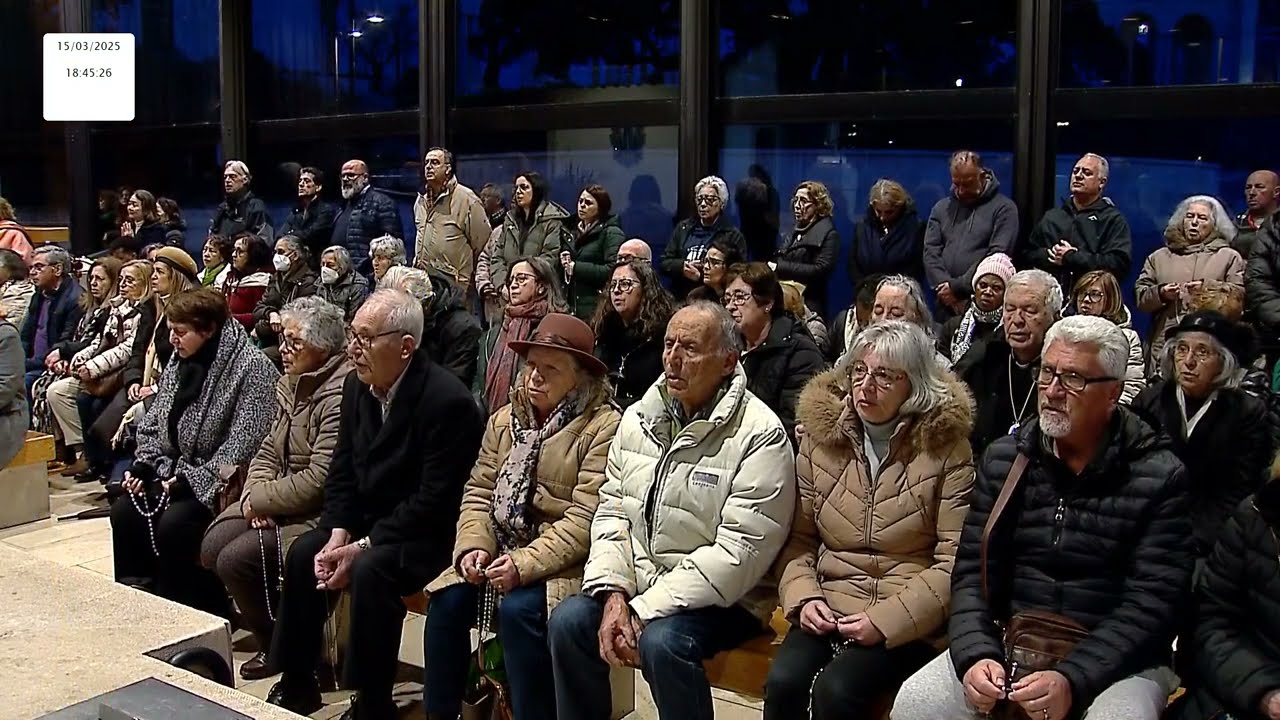 Terço a Nossa Senhora de Fátima desde a Capelinha das Aparições 15.03.2025