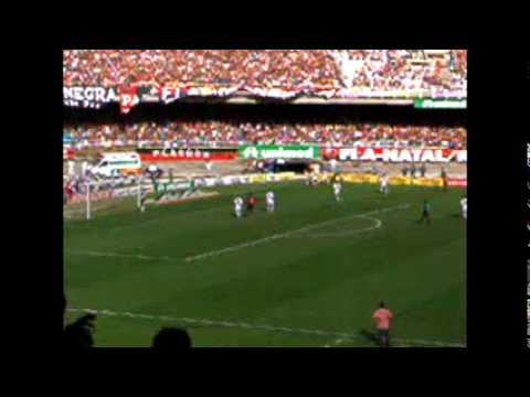 Flamengo bagunçando o Vasco em 2004 da   imagem do torcedor