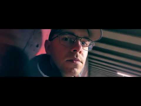 6RZY8 - GRANATOWA BETA (OFFICIAL VIDEO)