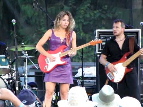 ANA POPOVIC - NAVAJO MOON - BAKER BLUES FESTIVAL 2011
