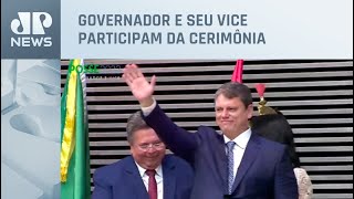 Tarcísio de Freitas toma posse como governador de SP