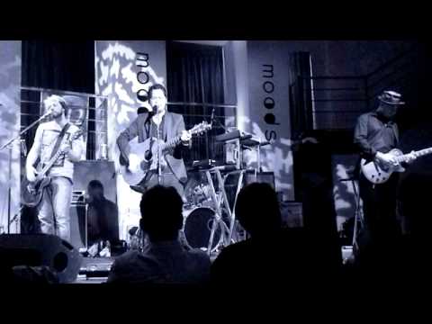 DID KOALA - Be Back Soon LIVE  IN MOODS 23/03/2011