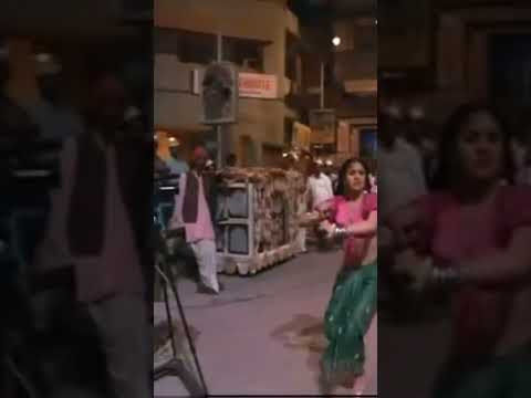 Doli Lekar Koi Aata Nahin Ek Aurat hun Mujhko Bhi Ghar chahie Minakshi ka superhit song