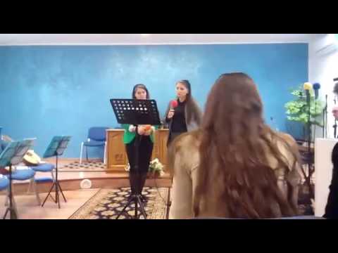 Surorile Estera si Alina