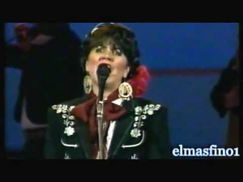 LINDA RONSTADT Y MARIACHI VARGAS....La Cigarra.