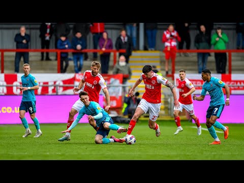 Fleetwood Town 2-2 Exeter City | Highlights