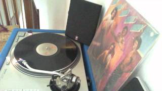 Download lagu Kwick - You're The Kind Of Girl I Like (1981 Emi-Capitol Records) mp3