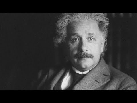 Kalendari Historik - Sot në vitin 1915, Albert Einstein paraqet ekuacionet e relativitetit