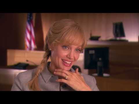 Salt (2010) - Spy Disguise: The Looks of Evelyn Salt