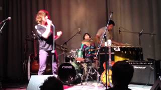 Thao and Mirah - &#39;Words Cannot Describe&#39; @ cafe veloso in Seoul