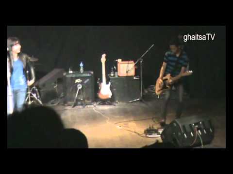 Ghaitsa band feat. Andre Sir Ronney_Karena Kau Tahu Rasanya (Live).flv
