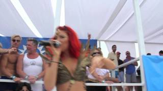 Neon Hitch Performs &quot;I Can Love You Betta&quot; at Ascension