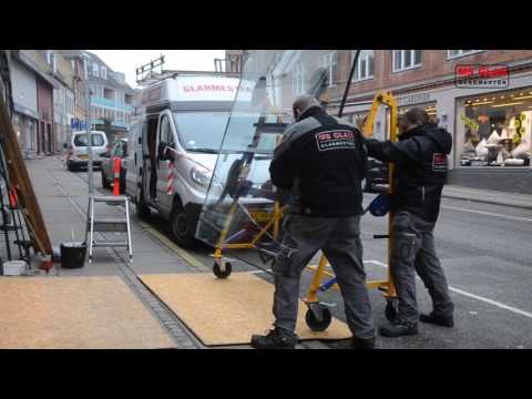 download lagu mp3 mp4 Glarmester Ringsted, download lagu Glarmester Ringsted gratis, unduh video klip Glarmester Ringsted