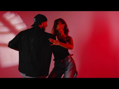 Akai Rojas - Un Movimiento (ft. Gero & Migle)