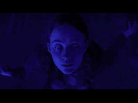 Vecna breaks Max's bones // Stranger Things 4 (Ep. 9)