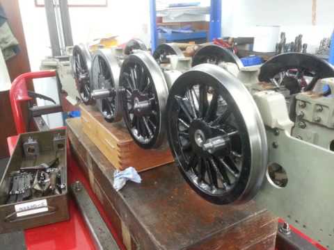Steam Locomotive 9F Build Part 14 - Fitting Wheels and Quartering