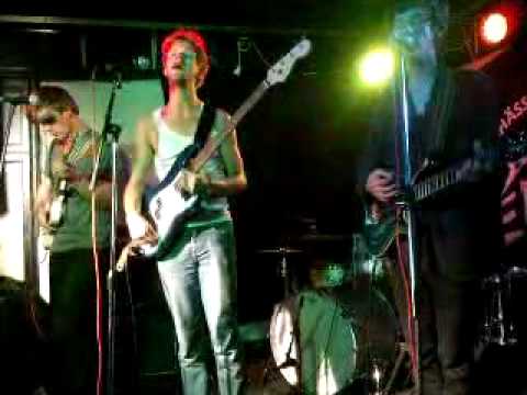 Lead Gown - Old Panda Days (Live - 110528)