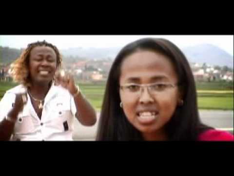 JARIFA FEAT ROJO CHERIKO