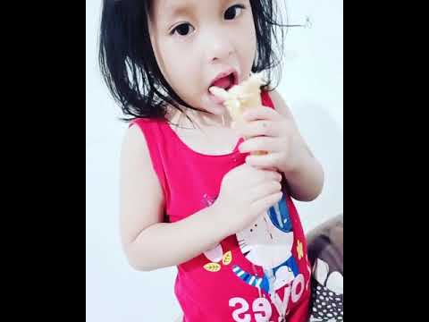 Nur Athirah eating ice cream 😘😋😋