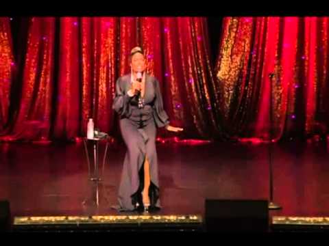 sommore chandelier status 640x360