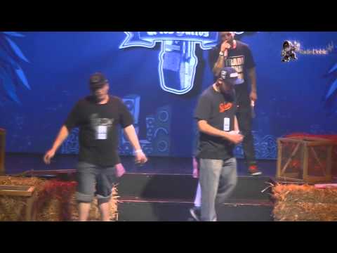Deivbeat vs Cober - 1ra ronda Batalla de los Gallos Red Bull 2013 Argentina - Radio Doble HH