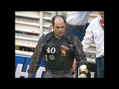 Johnny B. Good hooks Josh O'Byrne - 96 PBR Odessa (75 pts)