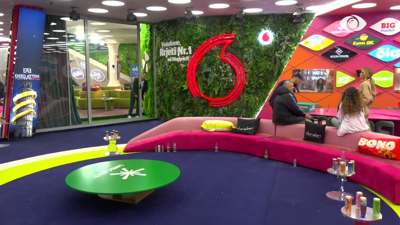 Miri dhe Rogerti diskutojnë me Brikenën, ndërhyn Mateo: S’jeni as sa çereku i saj