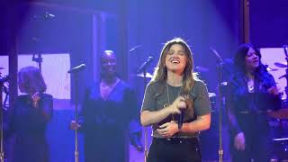 Kelly Clarkson - Didn't I, at the Colosseum in Las Vegas, on 11/15/2025