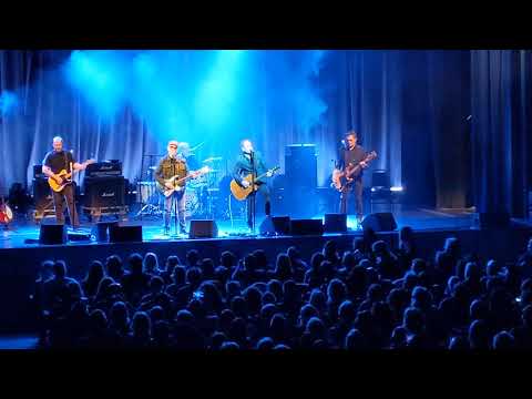 The Chain Gang - The Smithereens feat Robin Wilson and Marshall Crenshaw