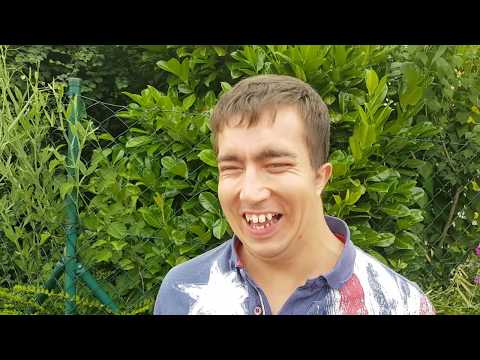 Blinder Mann erzählt über seine Erfahrungen beim Sehen ohne Augen