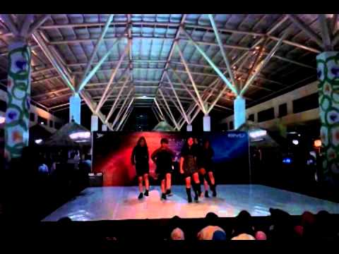 FOXYOLET Cover F(x) - Rum Pum Pum Pum + Red Light @KHC