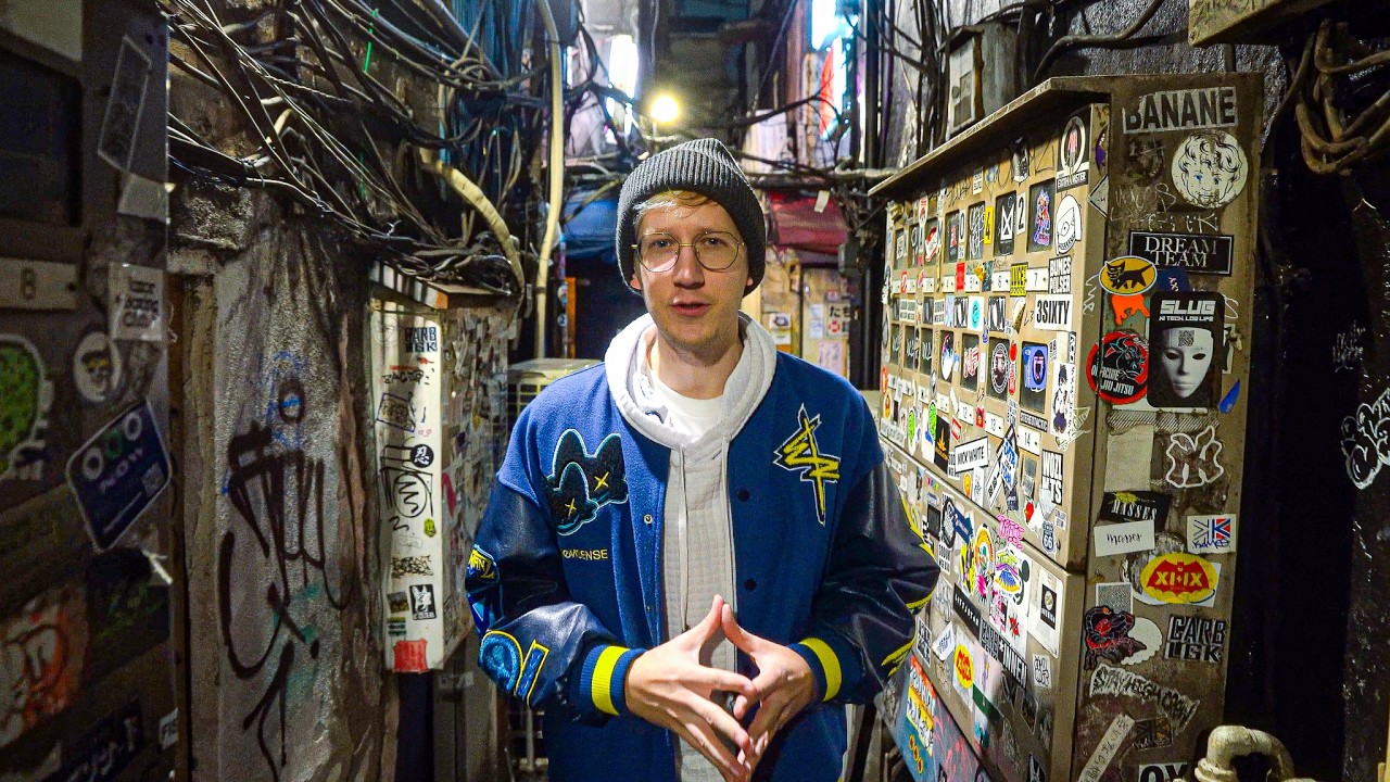 A traveler unveils his thrilling escapade in the enchanting Golden Gai.