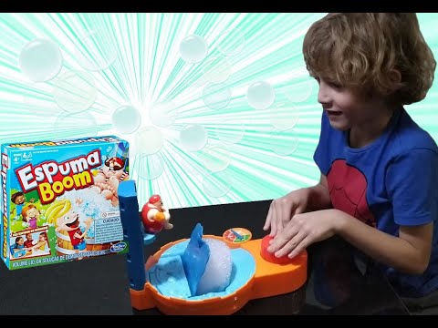 Brincando com o Jogo Espuma Boom Espuma na Cara
