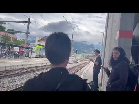 IC61 nach Basel SBB Einfahrt in Spiez Mit Beatrice Christ Olivia Tschopp und Patrick Bärtschi