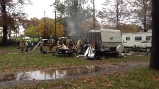 preview picture of video 'Fire destroys camper in Brecknock Township'