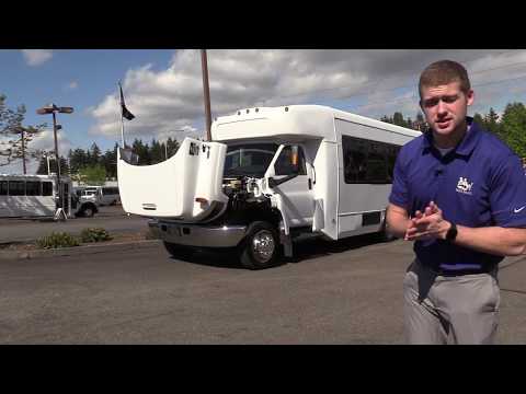 2009 Chevrolet Startrans 24 Passenger Shuttle Bus - S06547