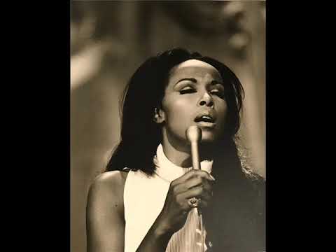 04March1971 "Until It's Time for You to Go" - Diahann Carroll (The Flip Wilson Show)