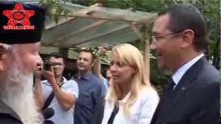 preview picture of video 'Victor Ponta la Manastirea Nicula (Cluj)'