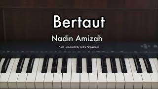 Download lagu Bertaut - Nadin Amizah | Piano Karaoke by Andre Panggabean mp3