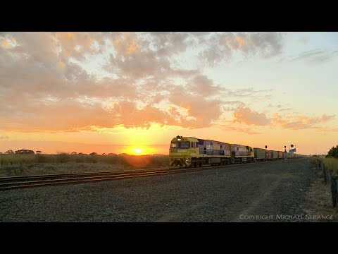 1PM6 Pacific National Freight Train At Sunset (13/1/2021) - PoathTV Australian Railways